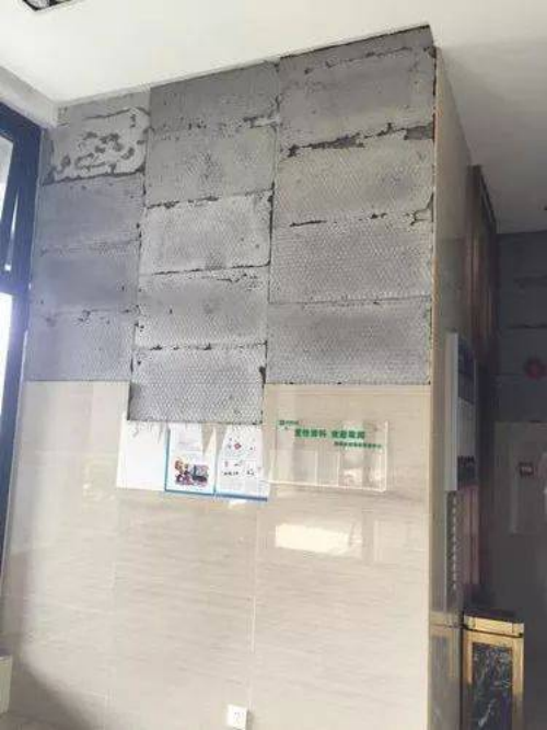 瓷磚背膠的作用是什么？